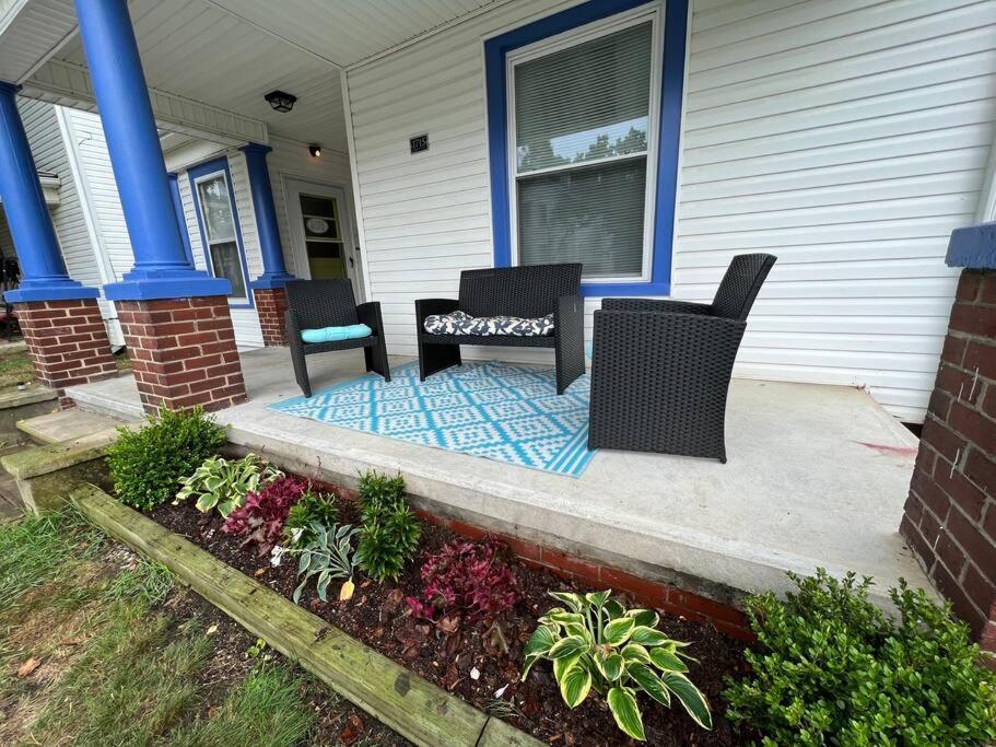 The Purple Door Apt In The Heart Of Radford City Luaran gambar
